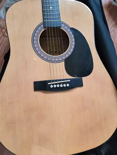 Accoustic guitar never used, View more