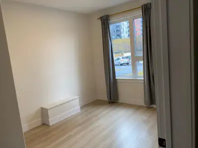 1 room available near Clayton park with separate bathroom. Bus station right out side the room, morn...