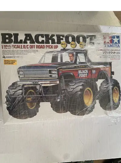 I am selling a new in box Tamiya Blackfoot 1/10 scale R/C off road pick up truck kit. * 1/10th scale...
