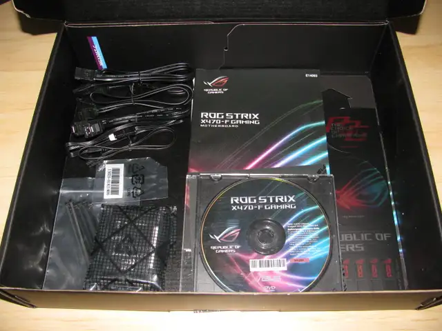 ASUS - ROG STRIX X470-F GAMING in Desktop Computers in Oakville / Halton Region - Image 10