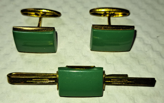 Vintage Cuff Links & Tie Clip dans Bijoux et montres  à Ville de Montréal