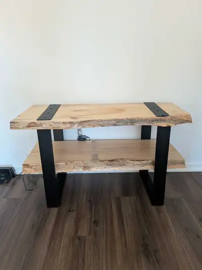 Magnifique petit meuble fait à la main en bois , View more