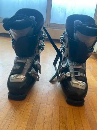 ski boots, View more