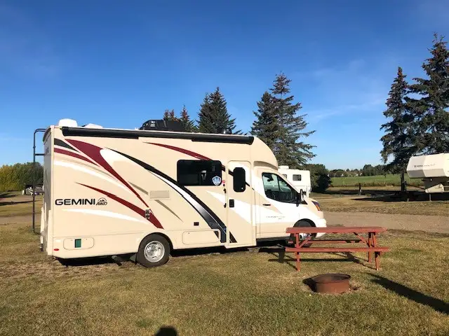 LIKE NEW - 2021 MOTOR HOME FOR SALE in RVs & Motorhomes in Kamloops - Image 9