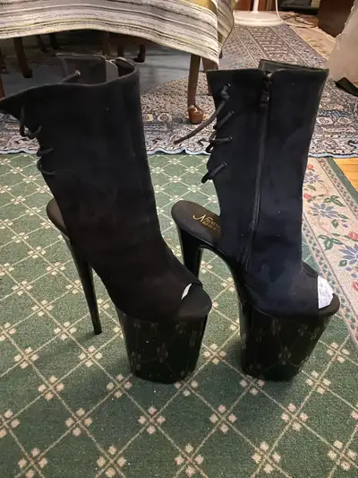 Ça ma couté 250$ et je le revend pour 200$ elle n’ai pas a ma taille de mollet Elle son neuf