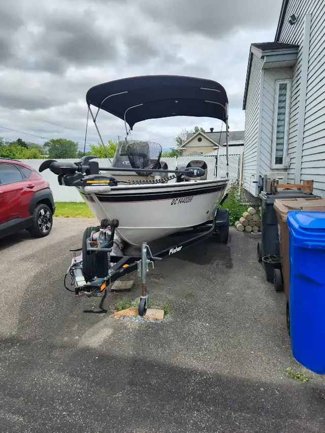 bateau de peche in Powerboats & Motorboats in Granby - Image 7