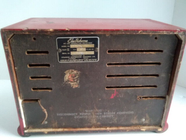 Antique Electrohome Picturadio PMU51-488 Tube Radio in Arts & Collectibles in Kawartha Lakes - Image 3