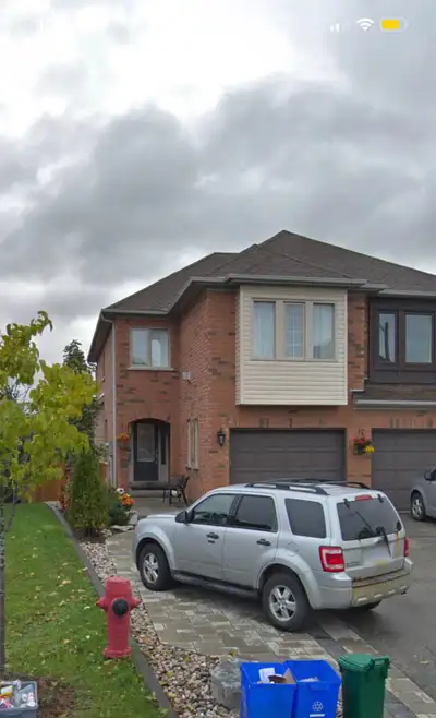 Renovated Basement Suite – 1 Bedroom with A Private Entrance