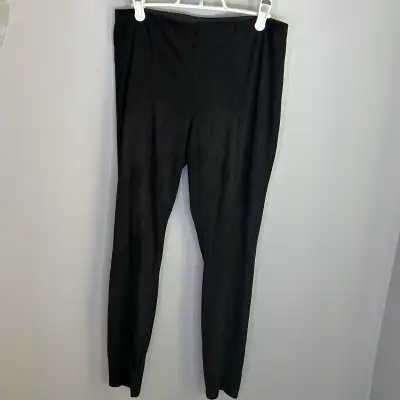 Versatile and stylish faux suede leggings. Ideal for everyday wear. Brand: Reitmans Color: Black Pri...