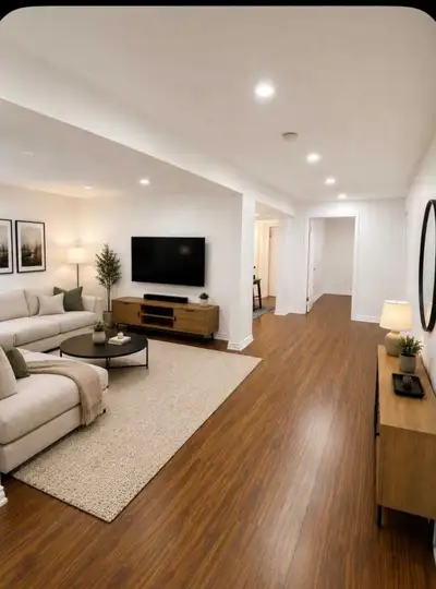 Verv spacious and clean 2 bedroom Legal basement in an upscale neighbourhood. Separate Entrance, Sep...