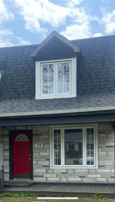room for rent Mimico!