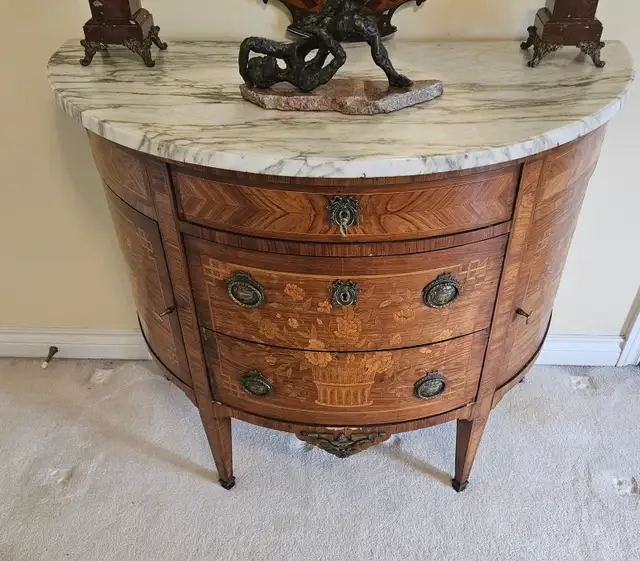 FRENCH LOUIS XVI STYLE HALF-MOON COMMODE, LATE  19TH CENTURY in Home Décor & Accents in City of Toronto - Image 4