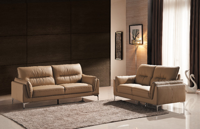 SUPER DEAL *** Genuine Top Grain Leather Sofa Set in Couches & Futons in Vancouver - Image 2