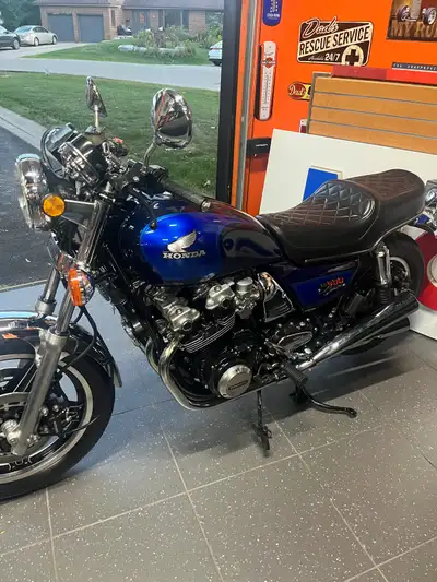 1982 Honda CB900 10 Speed FULLY RESTORED Runs like a brand new bike Message me $5,500 OBO