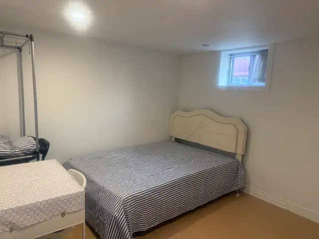 Room for rent in Room Rentals & Roommates in City of Toronto - Image 4