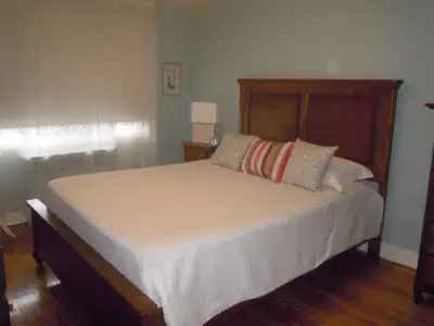 Base de lit en bois, lit Queen, View more