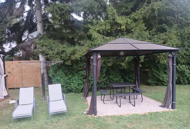 Family Cottage For Rent (Lake View) in Ontario in Canada - Image 4