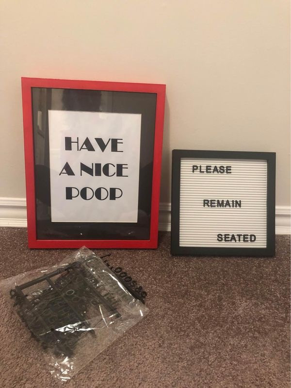 bathroom decor (with humour) in Home Décor & Accents in London