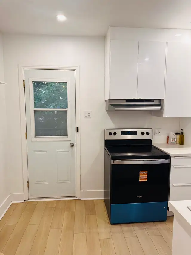Furnished room near metro in Room Rentals & Roommates in City of Montréal - Image 8