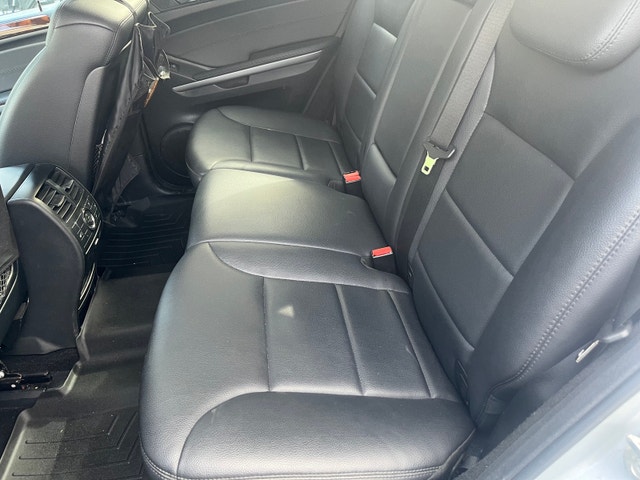 2010 ML350 Bluetec Mercedes Benz — photo 5
