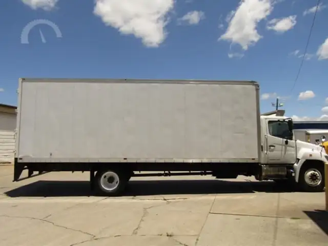 Vancouver Movers – 2 Men + 5-Ton Truck $120/hr
