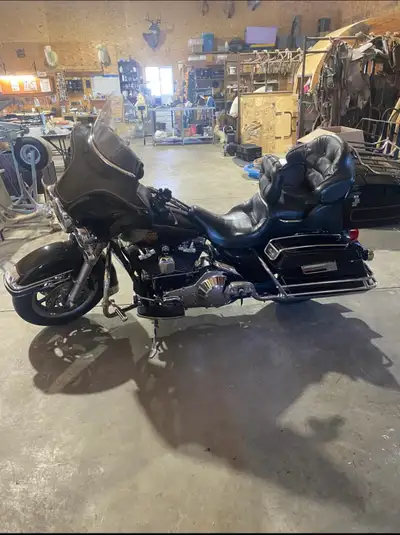 Well Maintained and ready to ride. This bike runs great and is in excellent condition. Stage 1 Screa...