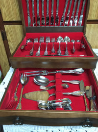 Coutellerie en argent avec coffret/ silver plated cutlery 