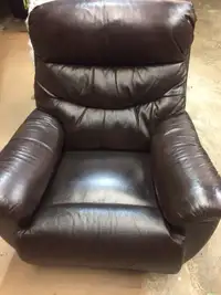 Leather lazyboy rocker recliner