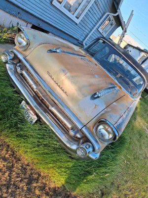 1957 Chevrolet Bel Air / 150 / 210