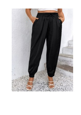 Black Silk Pants (size 2XL) in Women's - Bottoms in Mississauga / Peel Region