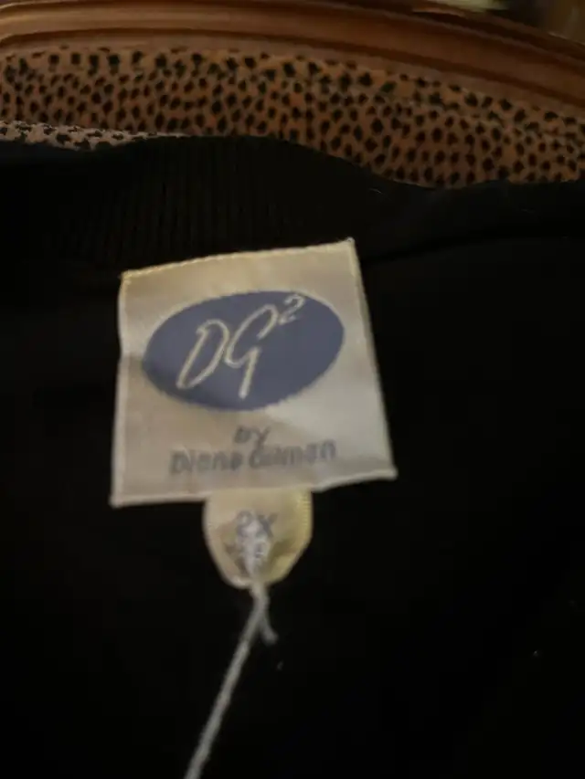 Diane Gilman loose sweater, NWT, $15 in Women's - Tops & Outerwear in City of Halifax - Image 3