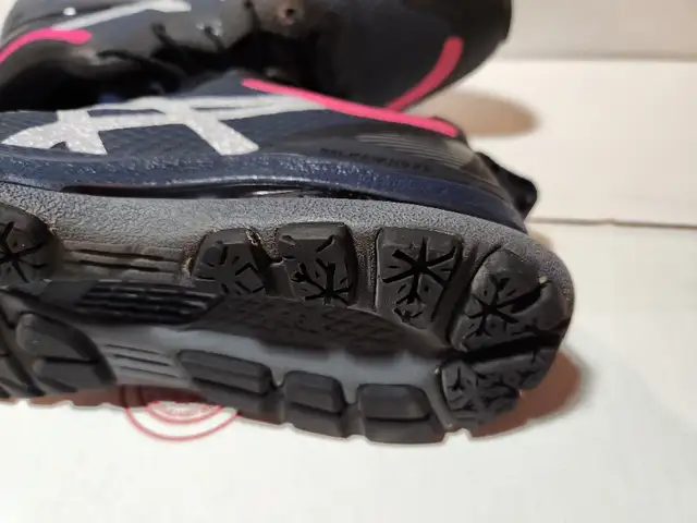 ASICS Women's Gel-Kayano 28 All Winter Long Running Shoes in Women's - Shoes in Kitchener / Waterloo - Image 10