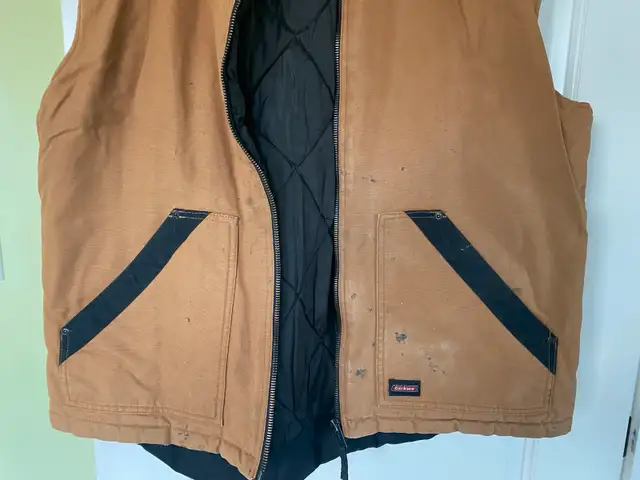 Genuine DICKIES Vest, size XL in Men's in City of Halifax - Image 3