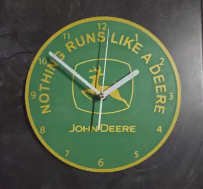 horloge john deere 10x10, View more