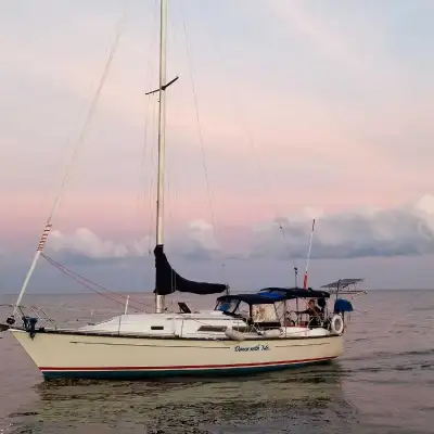 ⛵ 1986 MIRAGE 35 — FOR SALE A Well-Equipped Canadian-Built Cruiser Ready for Her Next Adventure Loca...