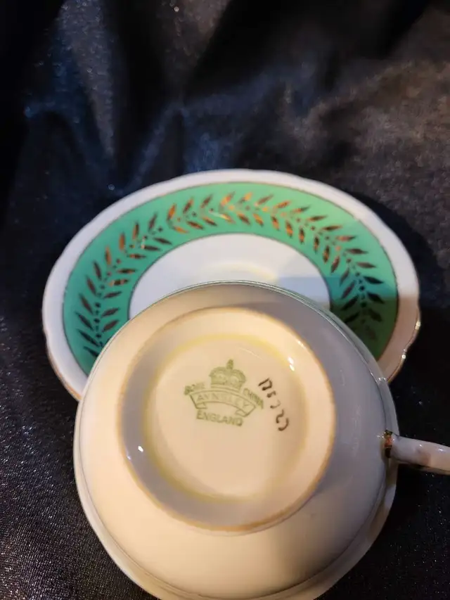 collector cups and saucers62864744875649123