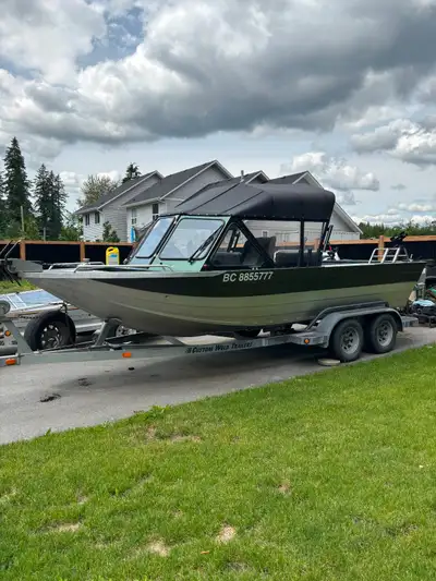 2005 Custom Weld Storm Selling my 20 ft Custom Weld Storm, with 860 meticulously maintained hours. P...