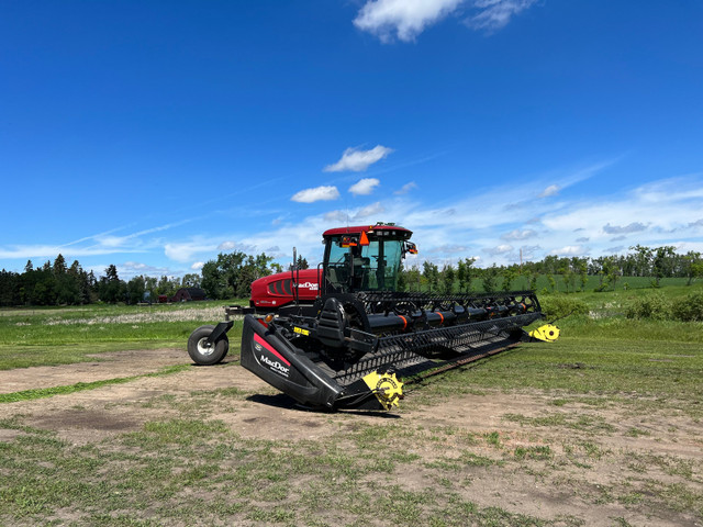 35’ 2016 M155 in Farming Equipment in Regina