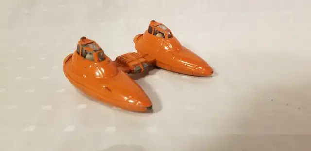 Orange die-cast twin pod cloud car 1980 Lucas Star Wars ESB ~3”L in Toys & Games in Ottawa - Image 6