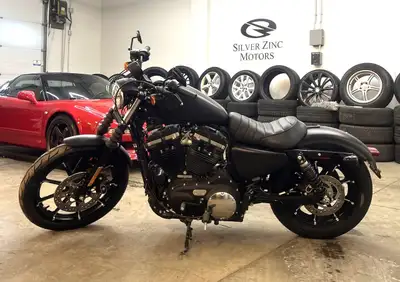 ONLY 6KM, NO ACCIDENT, ONE OWNER, NEVER ON ROAD. This is the original Icon of Harley-Davidson dark C...