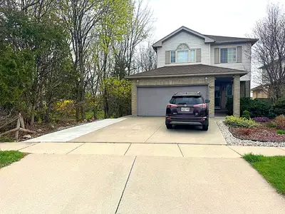 Welcome to this lovely bright and spacious professionally finished one bedroom self contained walkou...