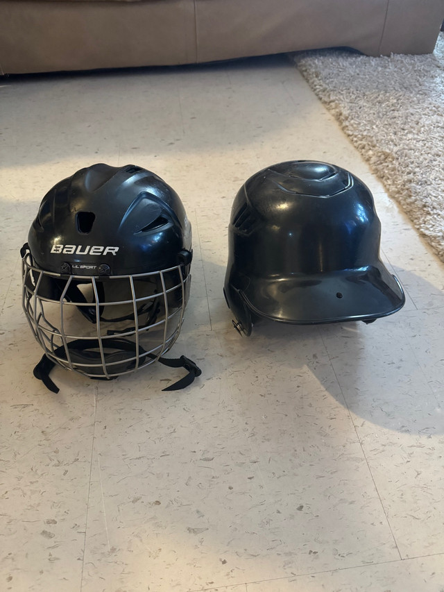 Youth helmets  in Hockey in Sudbury - Image 3