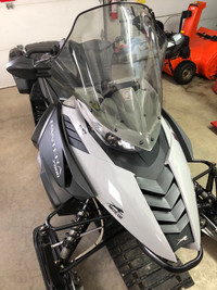 MOTONEIGE ARCTIC CAT 2018