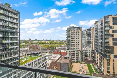 Fully Furnished Griffintown Studio – Move In Ready
