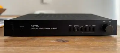 Amplificateur intégré Rotel RA-840BX, View more