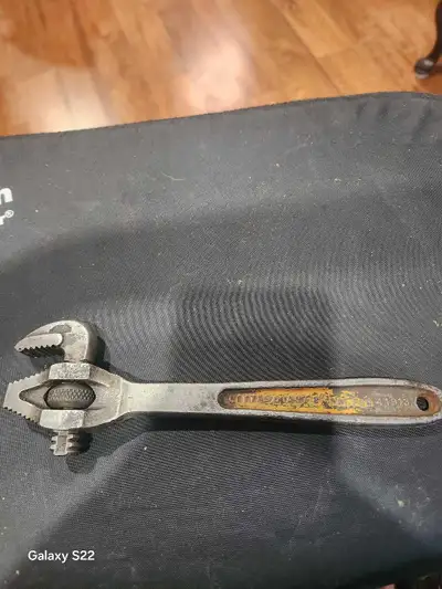 Little Giant Wrench, View more