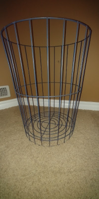 Wire/Metal Basket 