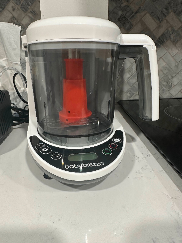 Baby Brezza Food Steamer and Blender in Feeding & High Chairs in City of Toronto - Image 2