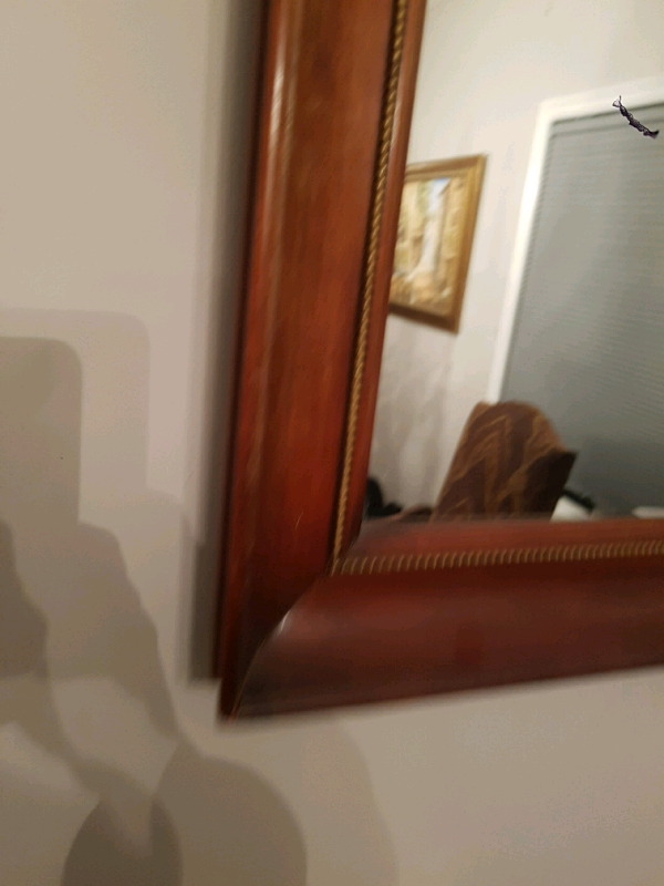 Large wooden mirror 46 in by 35 in solid wood in Home Décor & Accents in Mississauga / Peel Region - Image 3