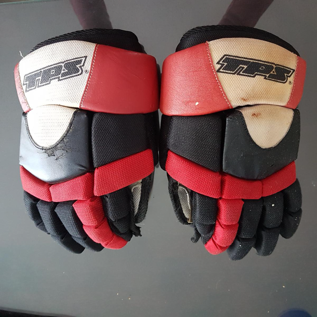 Gants hockey in Hockey in Drummondville - Image 2